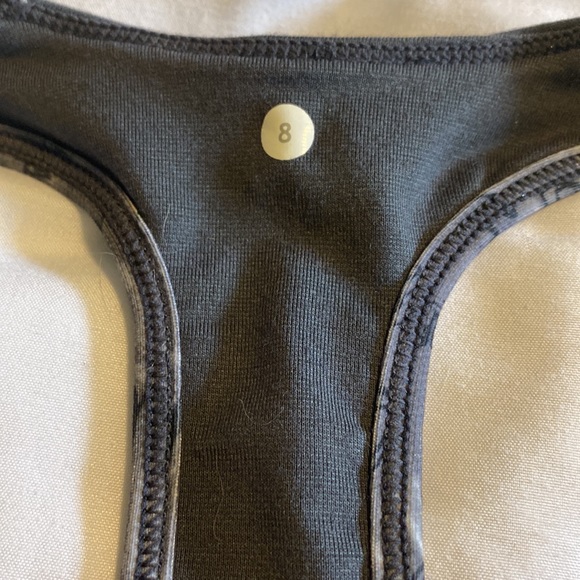 Lululemon manifesto Rare tank - Picture 2 of 5